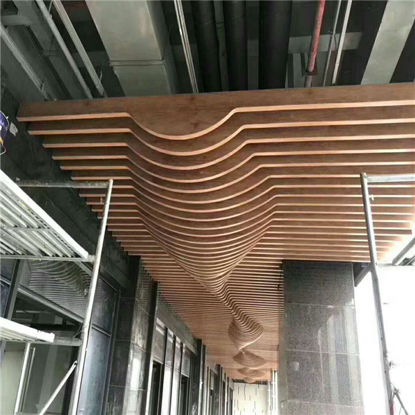 安徽弧形鋁方通廠家 別墅酒店弧形木紋鋁方通廠家 量大從優