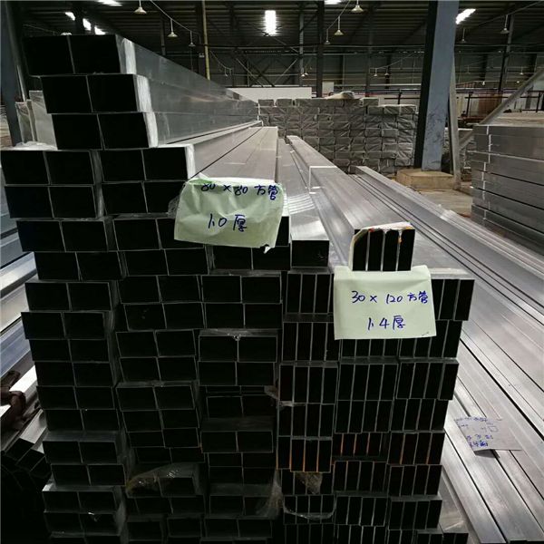 廣東金騰達型材鋁方通廠家木紋型材鋁方通吊頂 (1)