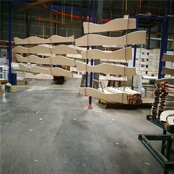 廣東鋁方通廠家異形鋁方通木紋弧形鋁方通 (4)