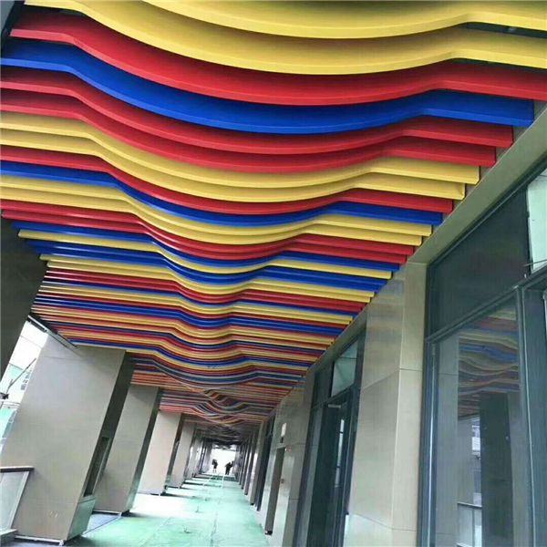 廣東金騰達鋁方通廠氟碳波浪形鋁方通弧形鋁方通吊頂