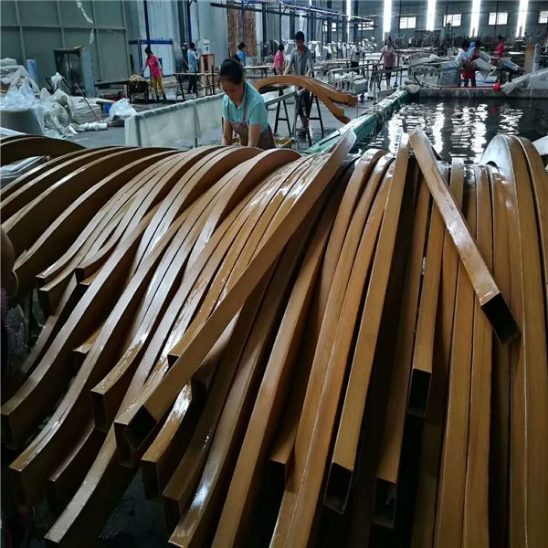 廣東鋁方通廠家異形鋁方通木紋弧形鋁方通 (7)