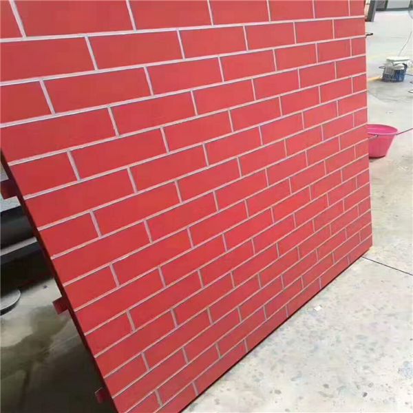 氟碳紅色長(zhǎng)城鋁單板 (1)