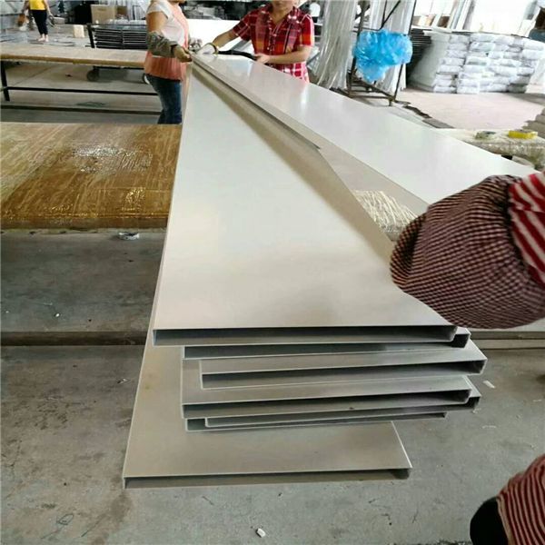 廣東金騰達(dá)型材鋁方通白色鋁方管30乘300鋁方通 (6)