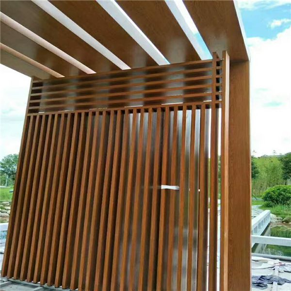 云浮六組慧能廣場(chǎng)木紋鋁方管 (5) 云浮六組慧能廣場(chǎng)木紋鋁方管 (5)