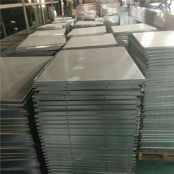 廣東金騰達鋁扣板廠600板600乘1200板300乘600板300乘300板 (1)