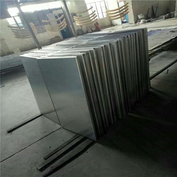 廣東金騰達鋁扣板廠600板600乘1200板300乘600板300乘300板 (2)