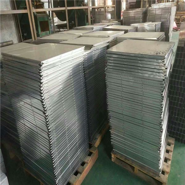 廣東金騰達鋁扣板廠600板600乘1200板300乘600板300乘300板 (3)