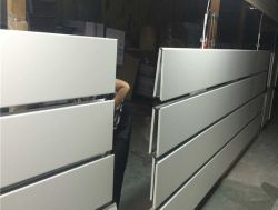 河北鋁扣板廠家 機(jī)場鋁條扣天花 鋁條扣吊頂 鋁合金長條扣