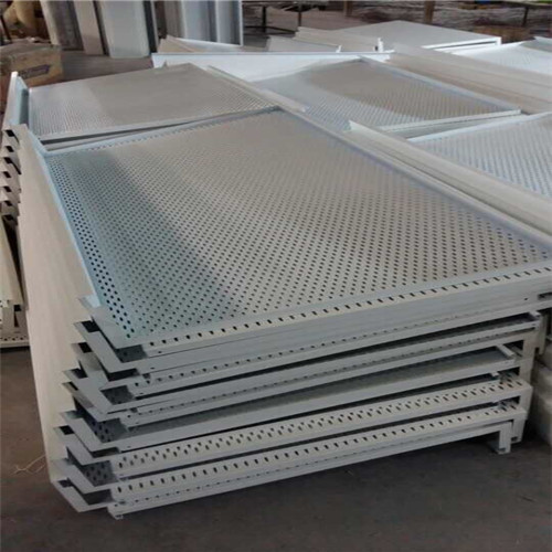 廣東氟碳鋁單板廠家啟辰4s店展廳鍍鋅柳葉孔天花吊頂