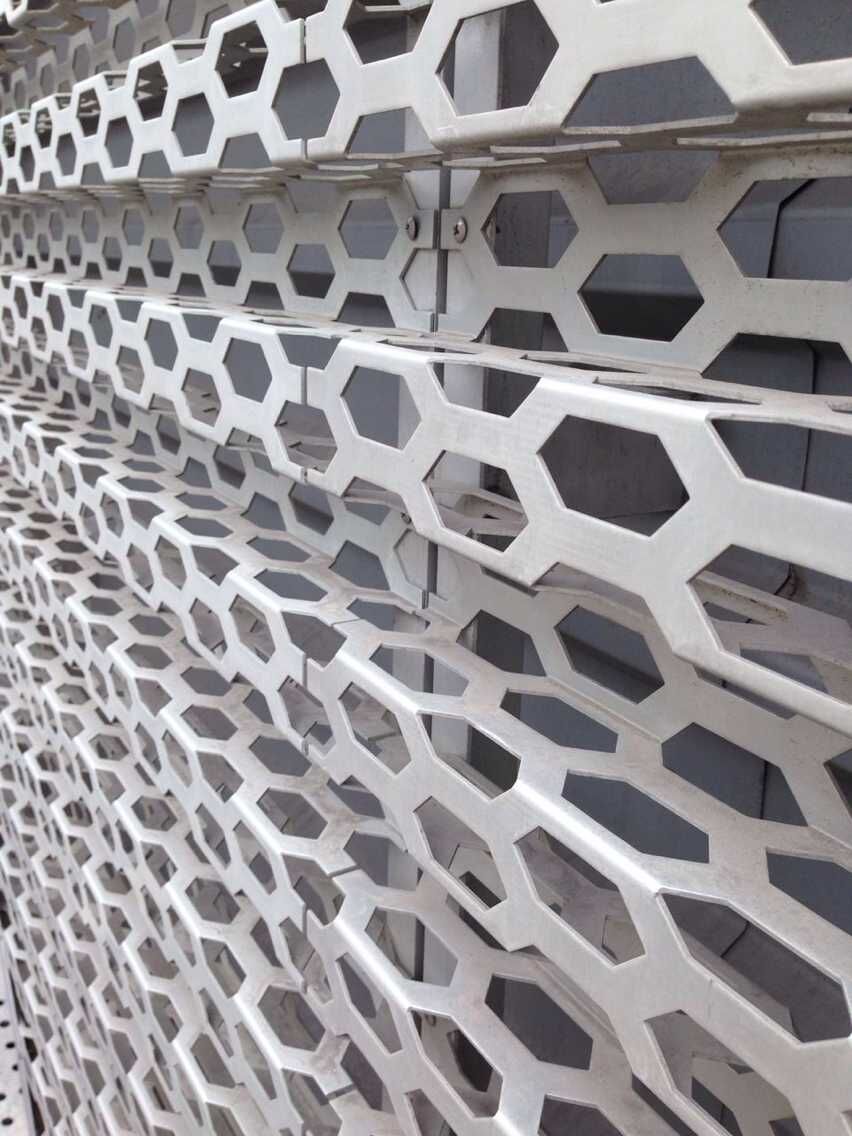 廣州氟碳鋁單板廠家奧迪4S店鏤空長城鋁單板幕墻