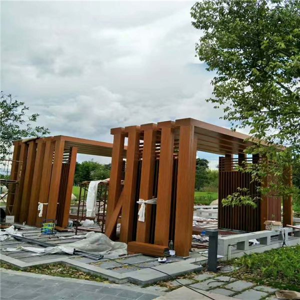 云浮六組慧能廣場木紋鋁方管 (4)